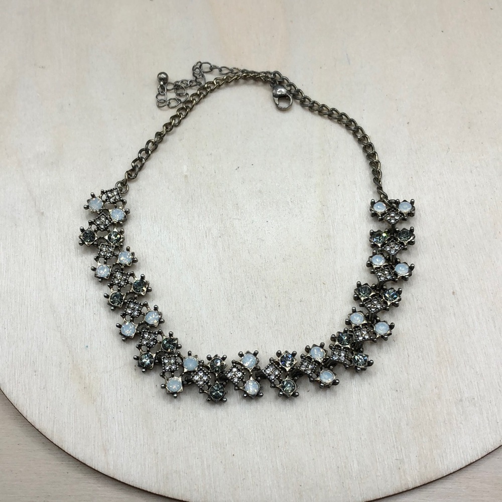 Antiqued brass tone bejeweled choker/collar necklace, sparkling, dazzling. - Picture 3 of 6